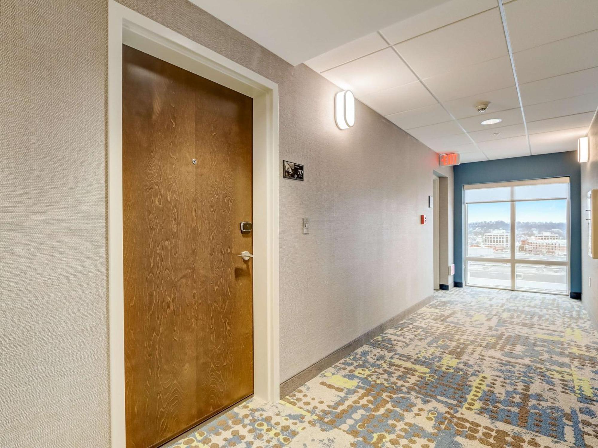 Hampton Inn & Suites Cincinnati Midtown Rookwood Exterior foto