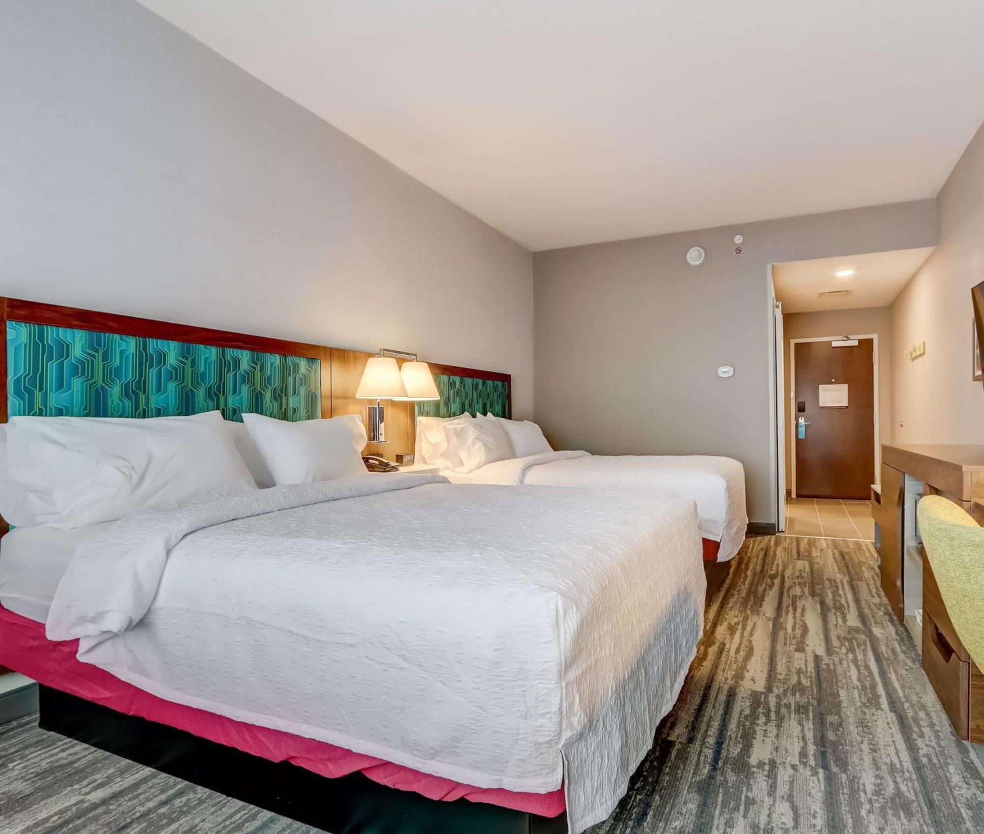 Hampton Inn & Suites Cincinnati Midtown Rookwood Exterior foto