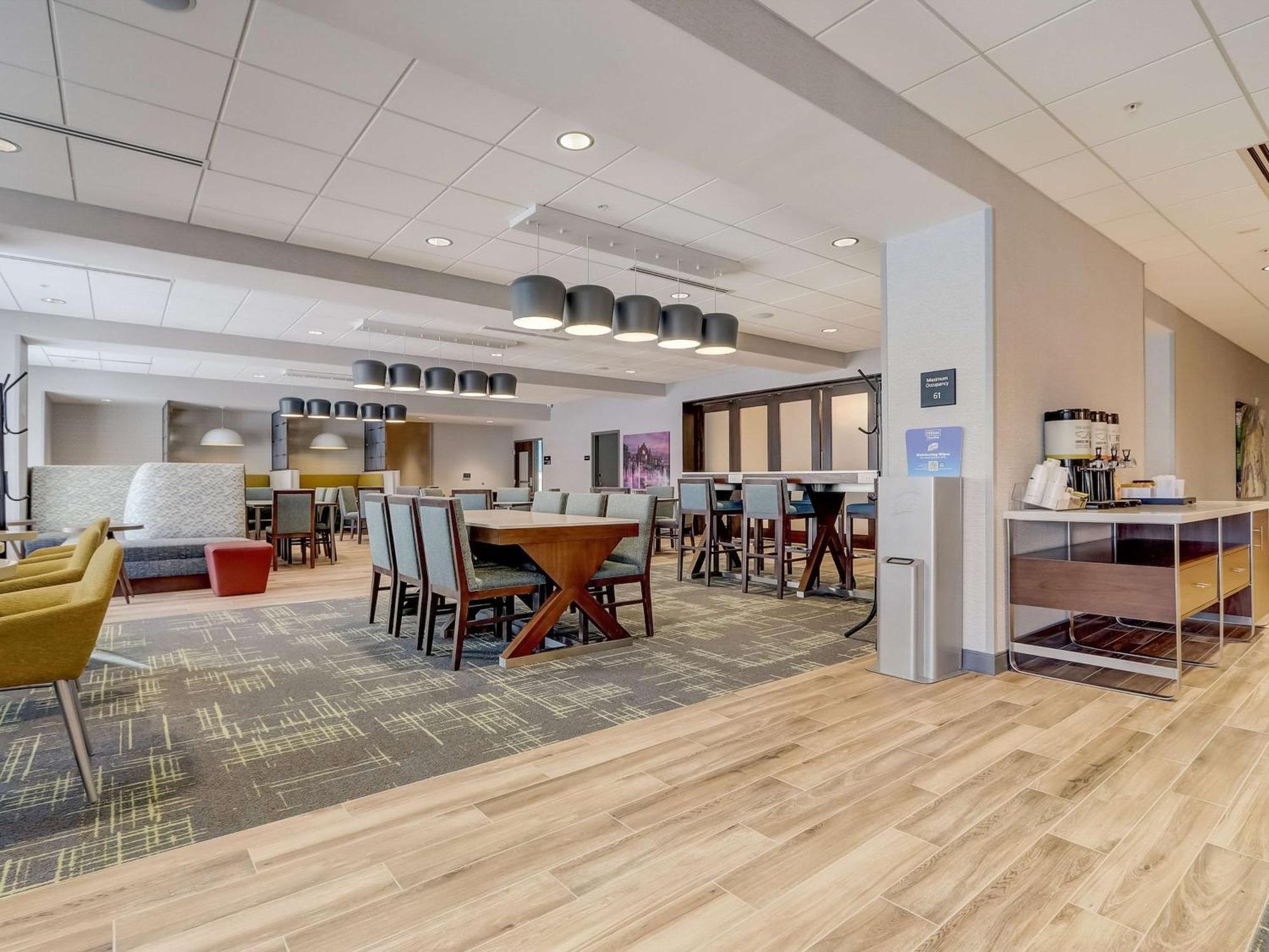 Hampton Inn & Suites Cincinnati Midtown Rookwood Exterior foto